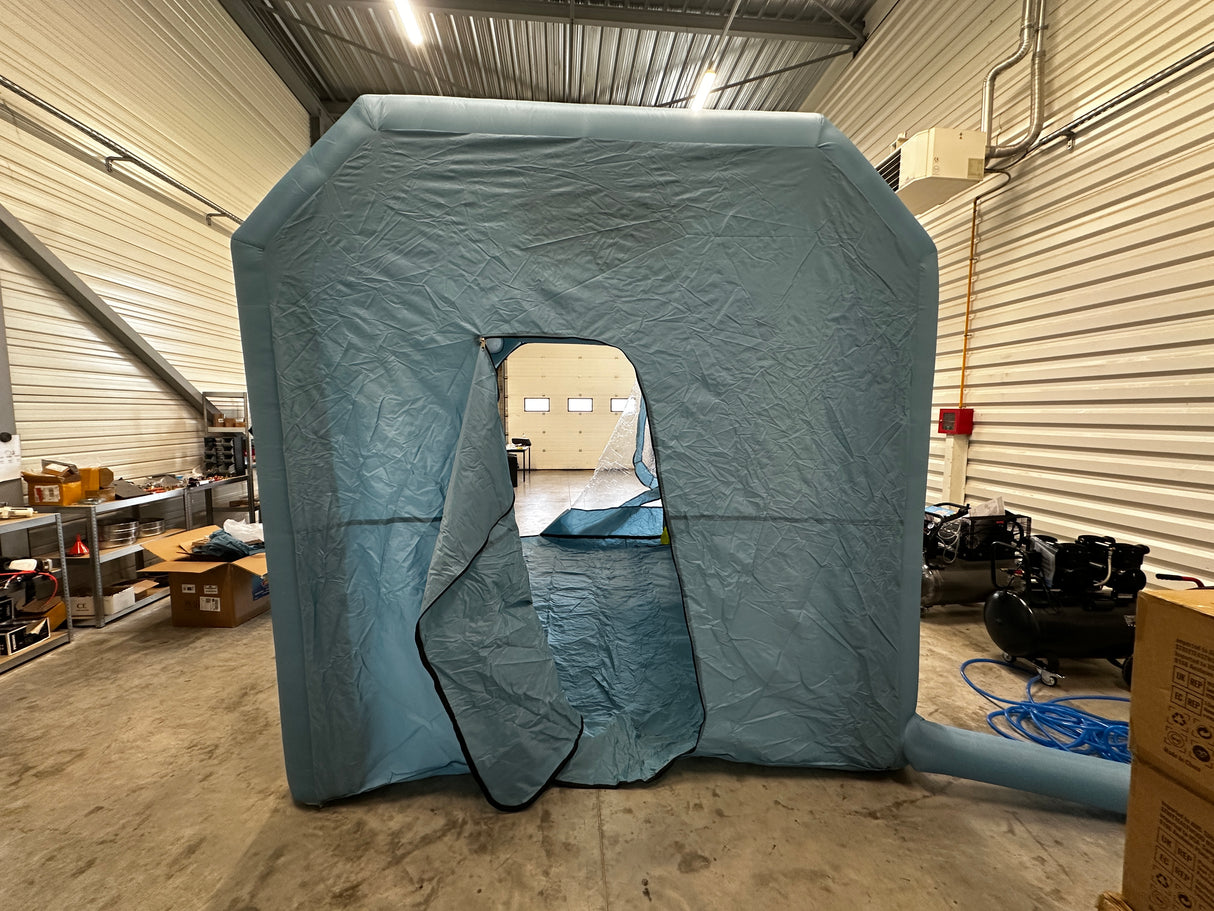 Cabina di verniciatura gonfiabile larga 3 m x lunga 4 m - altezza 2,75 metri con ventilatore da 750 W.