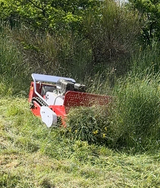 Tondeuse Débroussailleuse à Chenilles Télécommandée Hybride – ROKAWALKER